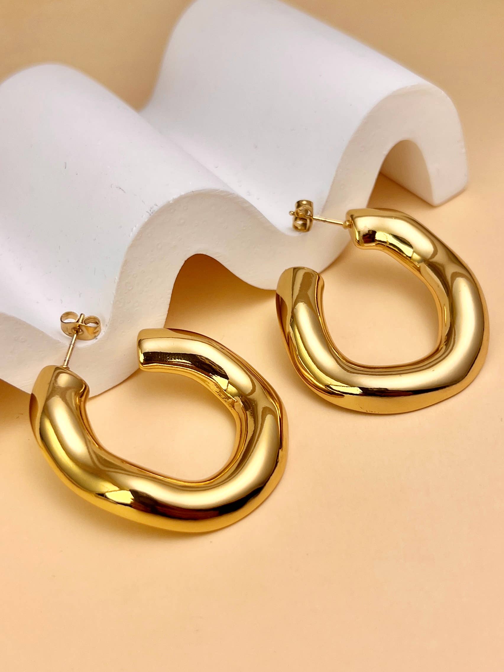 Grote Gouden hoop oorbel