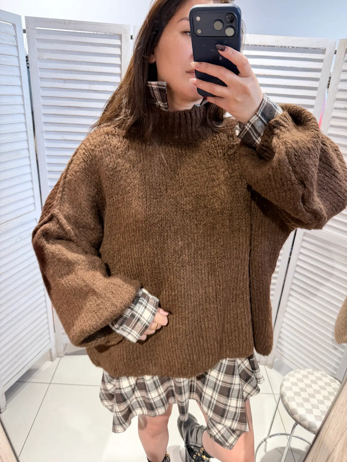 Oversized trui met pofmouwen - donkerbruin